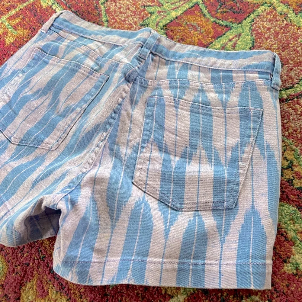 J. Crew | Women’s lavender/blue Southwest print 5 pocket jean shorts, size 8
